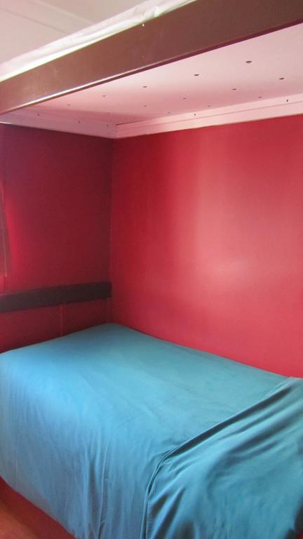Train Lodge Cape Town Room photo